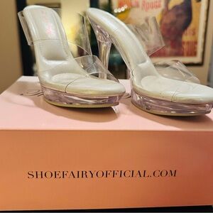 The Shoe Fairy “Strappy Olympian 2.0” Heels – Size 7 – Transparent.